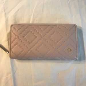 Tory Burch Fleming Continental Wallet